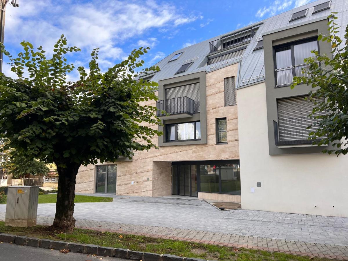 Panorama View Apartment In City Center Hévíz Exterior foto